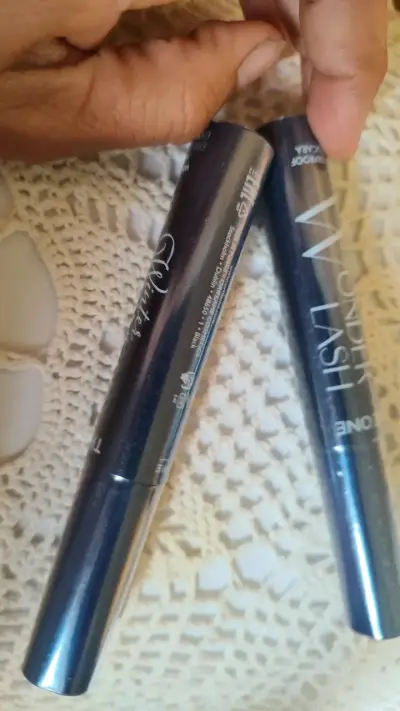 Máscara de Pestañas Wonder Lash Negra - miniatura 1