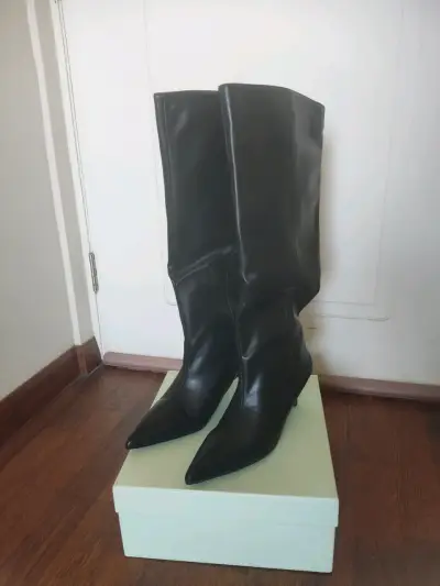 Botas de cuero negras con tacón alto - miniatura 3