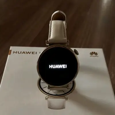 Smartwatch Huawei Watch GT 4 con cargador - miniatura 1