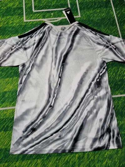 Camiseta Colo-Colo edición especial 2026 - miniatura 4