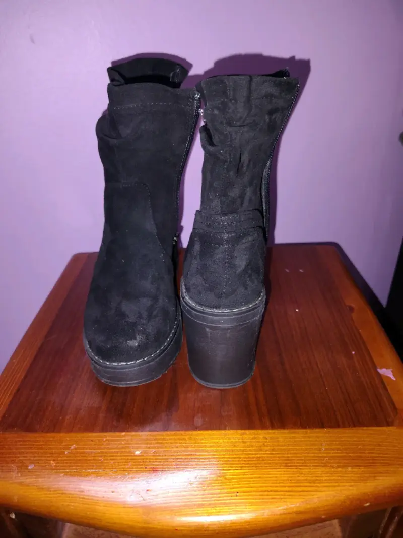 Botines de gamuza negros con tacón grueso - 2