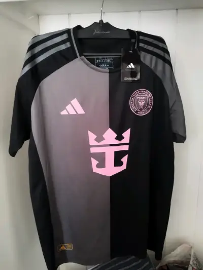 Camiseta Adidas Inter Miami Messi 10 Negra Talla M - miniatura 2