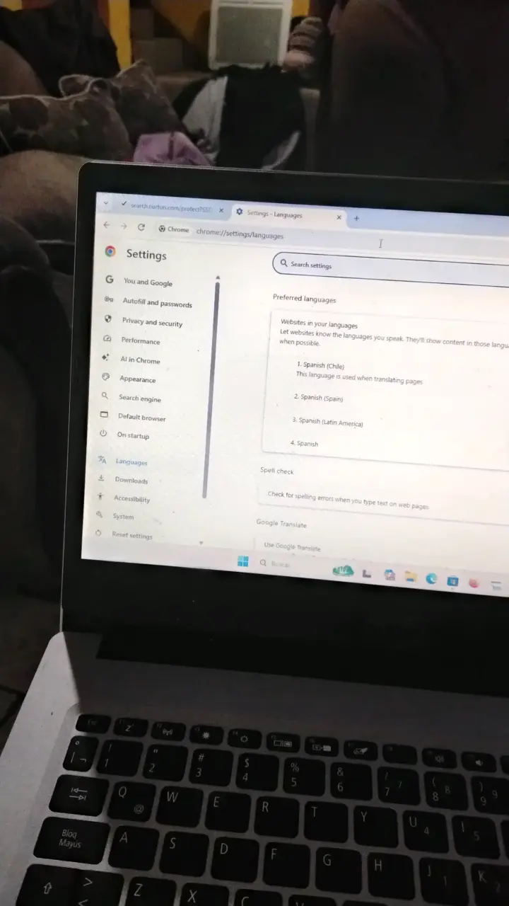 Laptop Asus en buen estado con Intel Inside - 3