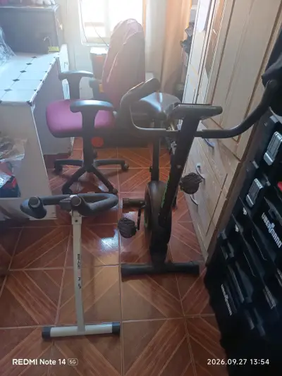 Bicicleta estática Biosports con monitor - miniatura 1