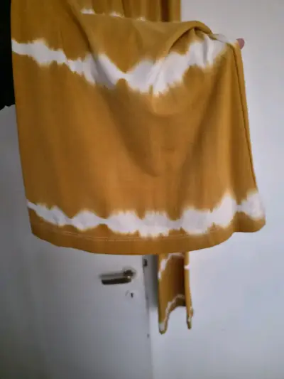 Pantalones anchos tie-dye mostaza University Club - miniatura 2