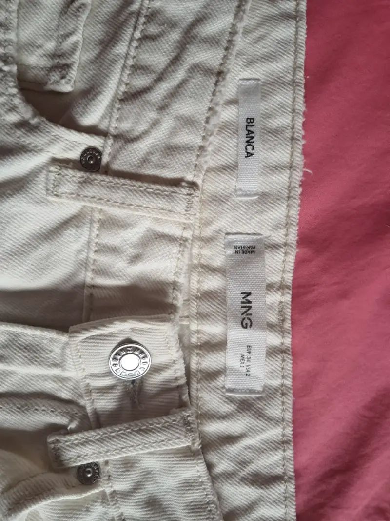 Jeans blancos MNG con estilo deshilachado - 3