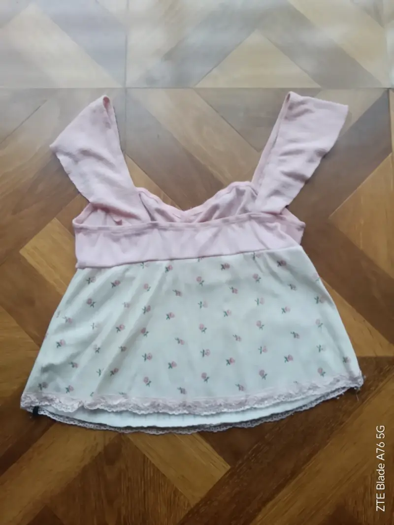 Blusa Romwe coquette rosa con estampado floral - 2