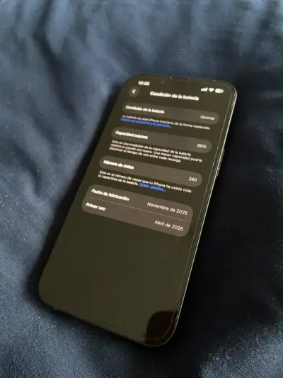 Iphone 16e 128GB Impecable - Batería 99% - miniatura 2