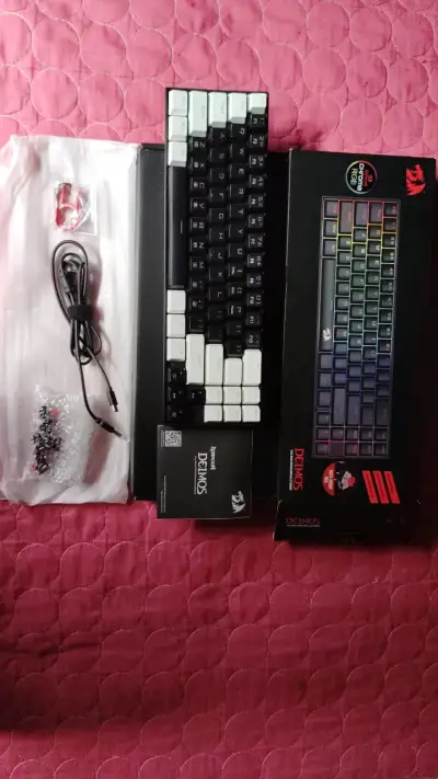 Teclado mecánico Redragón K599 Deimos - miniatura 1