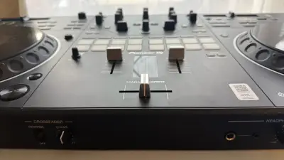 Pioneer DJ DDJ-REV5 — ¡Como Nueva, Impecable! - miniatura 3