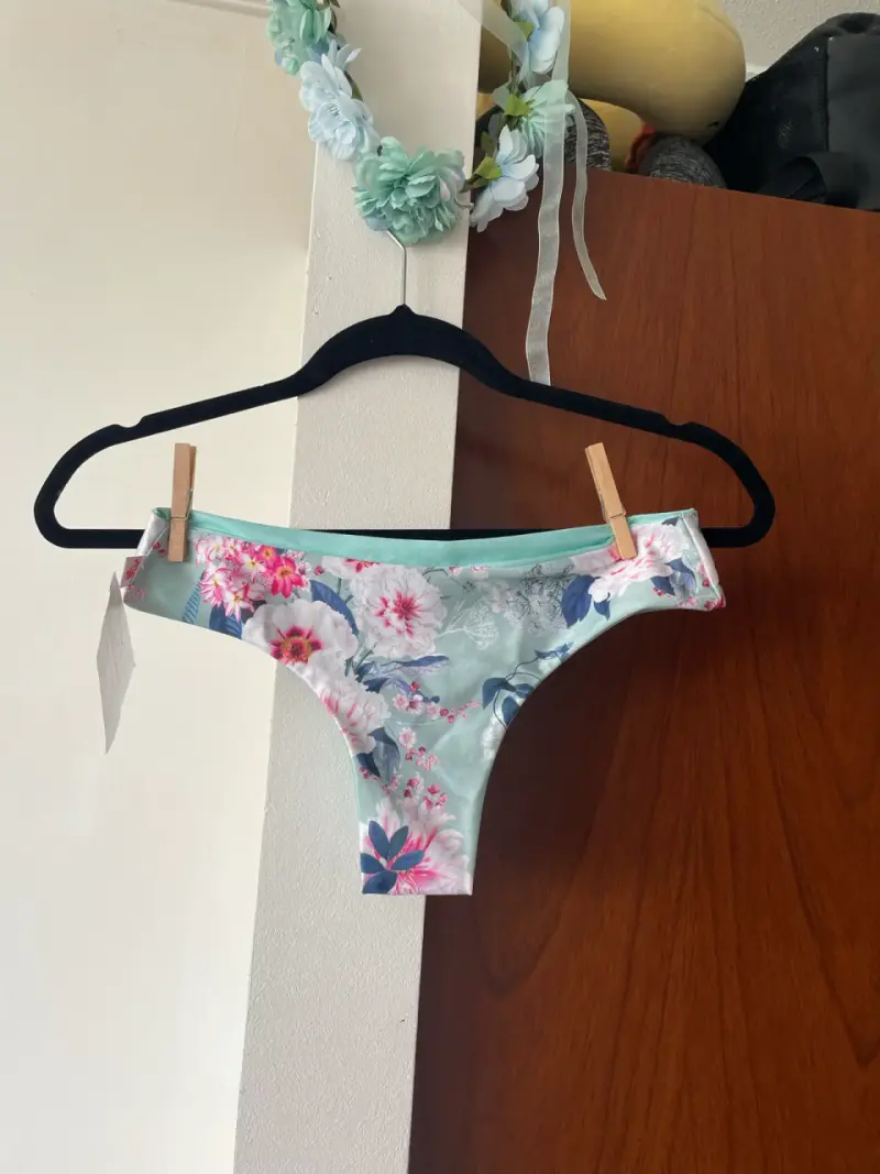 Calzón bikini floral / menta reversible