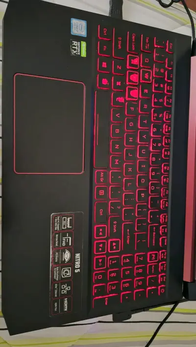 Laptop Acer Nitro 5 RTX 2060 - miniatura 2