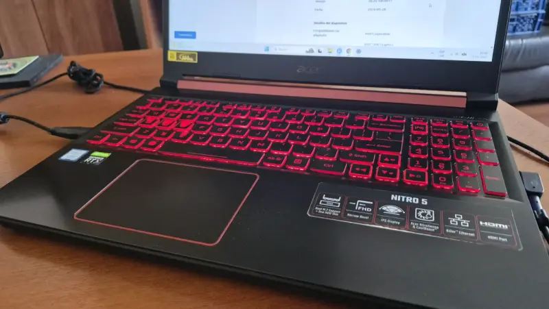 Laptop Acer Nitro 5 RTX 2060 - 3