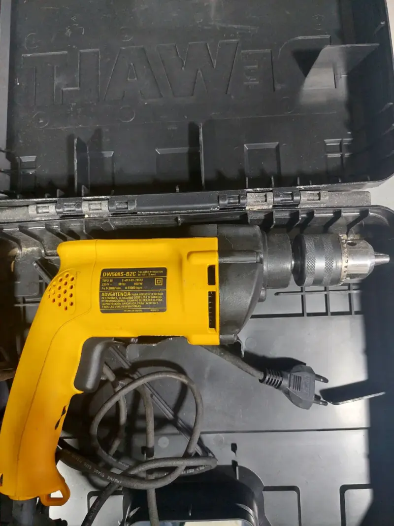 Taladro Percutor DeWalt DW508 - 2