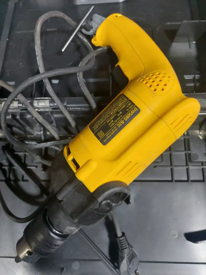 Taladro Percutor DeWalt DW508 - 3