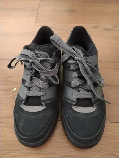 Zapatillas deportivas negras Adidas talla 42 - miniatura 1