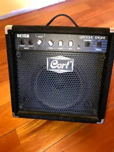 Amplificador Cort GE15B Groove Engine para guitarra