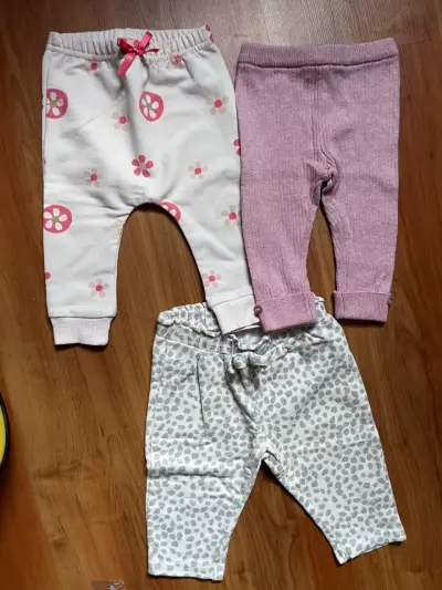Conjunto de pantalones y bodys para bebé talla 3m - miniatura 1