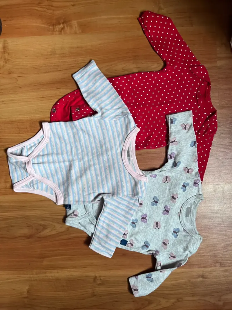 Conjunto de pantalones y bodys para bebé talla 3m - 2