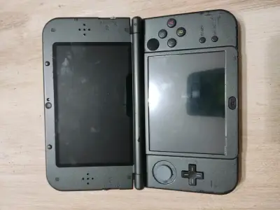 Consola New Nintendo 3DS XL con lápiz táctil - miniatura 4
