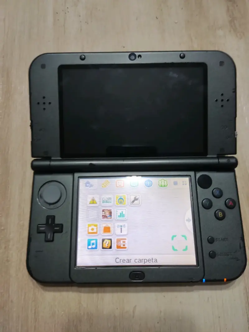 Consola New Nintendo 3DS XL con lápiz táctil - 5