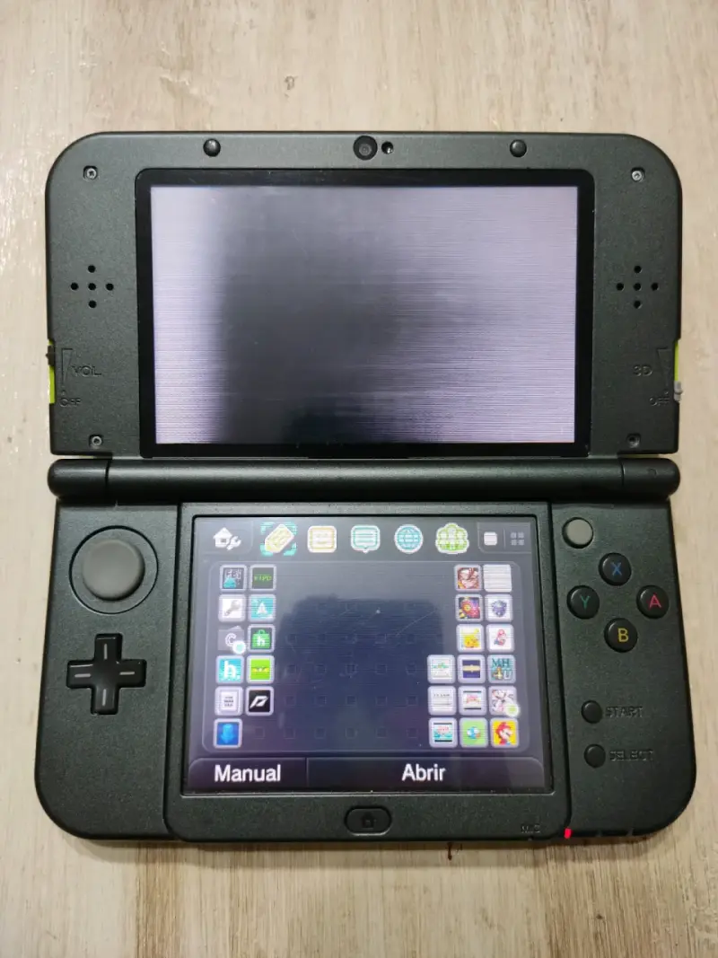 Consola New Nintendo 3DS LL verde con lápiz - 5