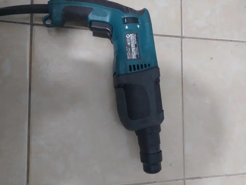 Rotomartillo electrico Makita HR2230 - 3