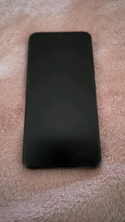 Smartphone Samsung Galaxy S22 en buen estado - miniatura 3