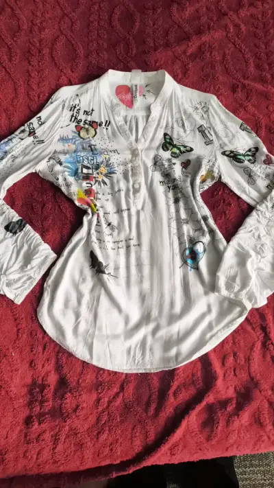 Blusa Desigual estampada blanca de manga larga - miniatura 1