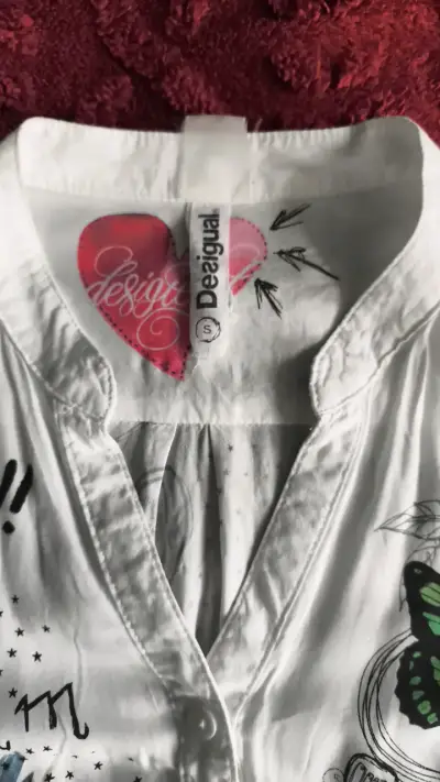 Blusa Desigual estampada blanca de manga larga - miniatura 2