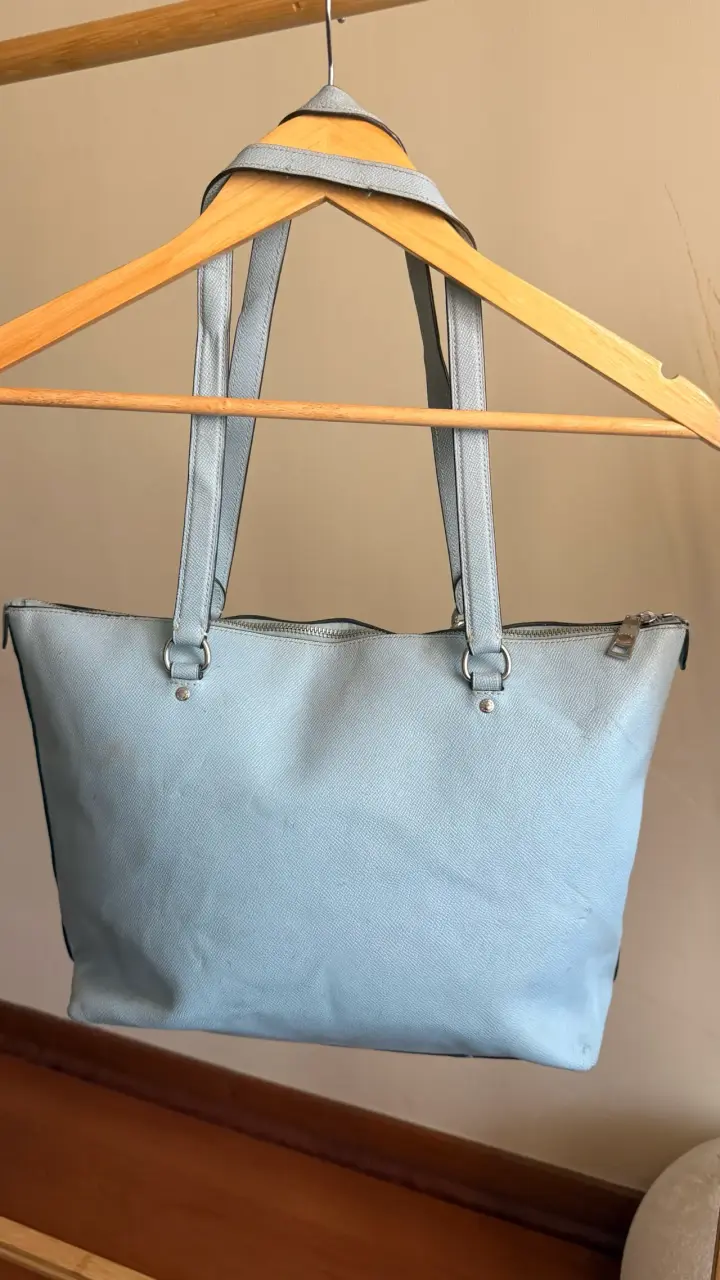 Bolso de cuero celeste Coach con cierre frontal - 2