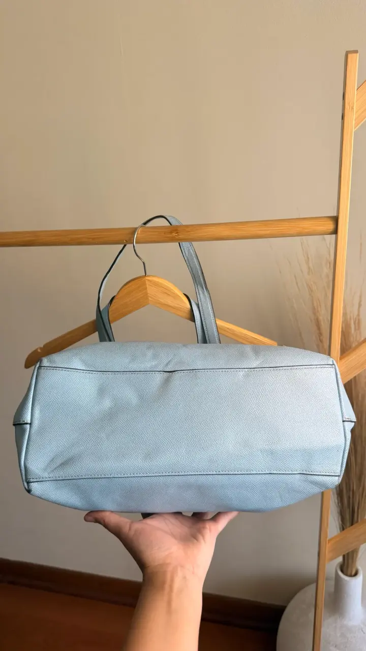 Bolso de cuero celeste Coach con cierre frontal - 4