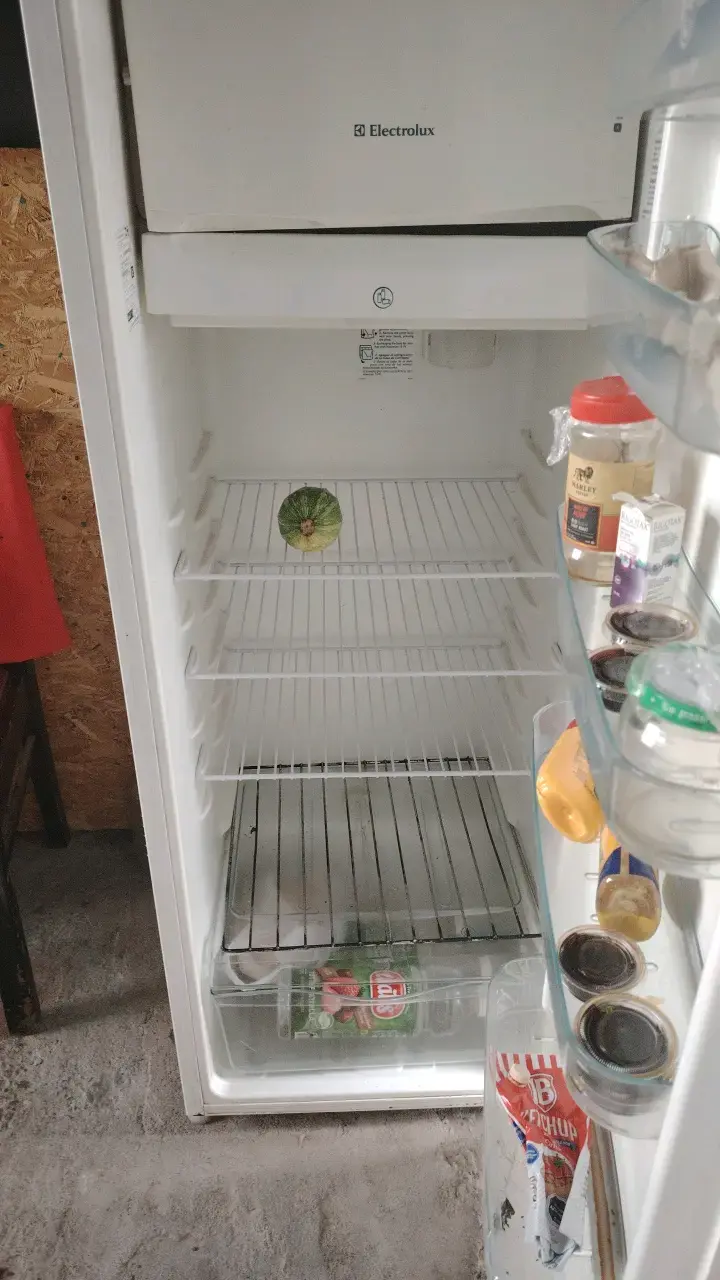 Refrigerador vertical Electrolux blanco - 2
