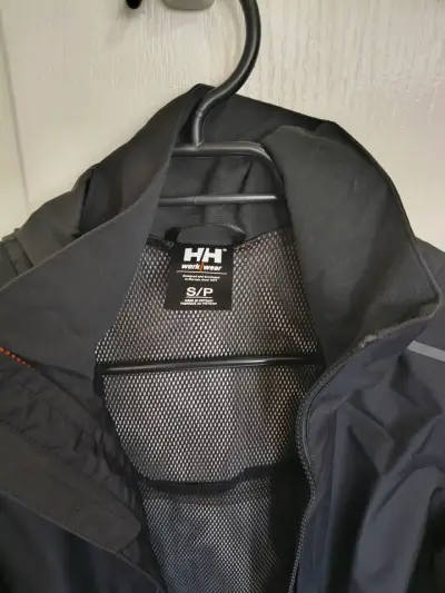 Chaqueta impermeable negra Helly Hansen para hombre - miniatura 3