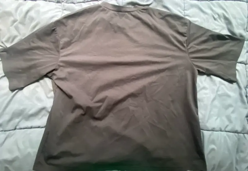 Polera deportiva negra con diseño blanco talla Xl - 3