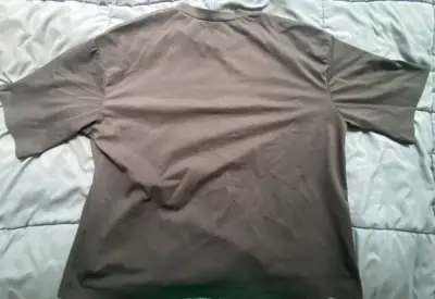 Polera deportiva negra con diseño blanco talla Xl - miniatura 3