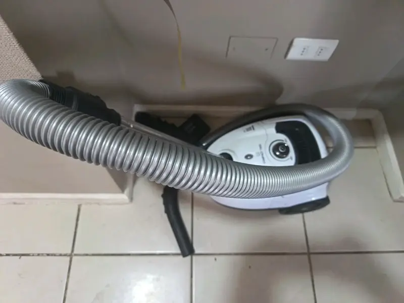 Aspiradora de arrastre Thomas 1500W 3 litros - 4