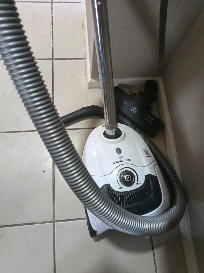 Aspiradora de arrastre Thomas 1500W 3 litros - 5
