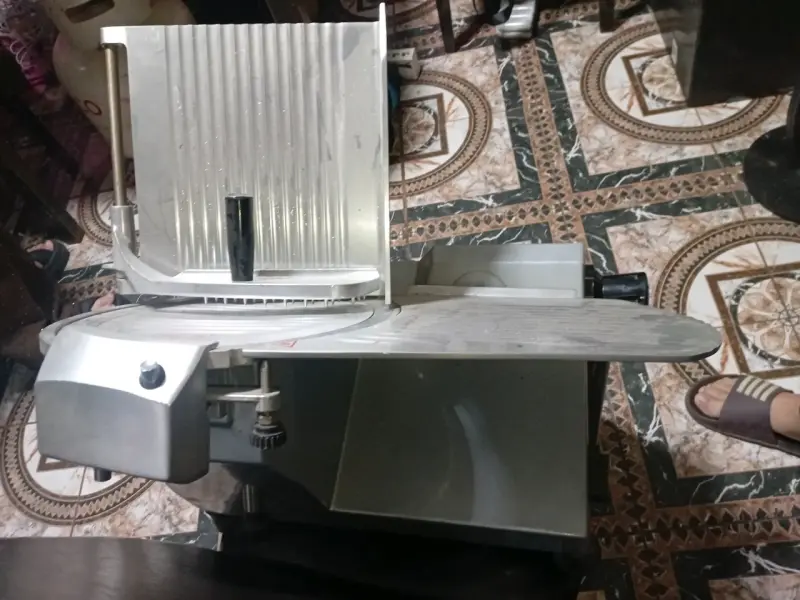 Cortadora de fiambres profesional usada - 2