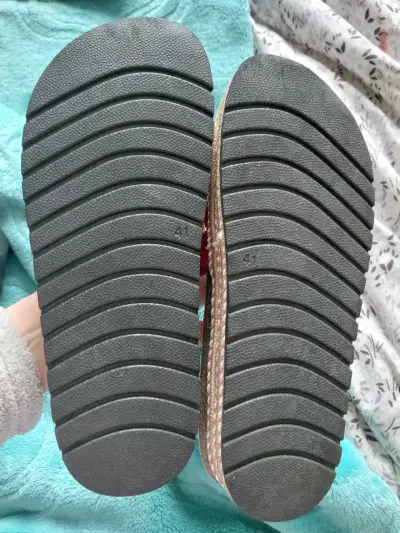 Sandalias rojas con flecos para mujer - miniatura 2