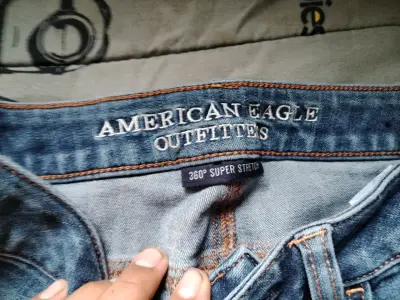 Se vende Jean American eagle barato se vende todoo - miniatura 2