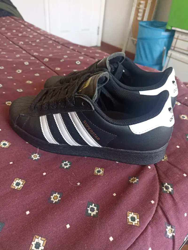 Adidas Superstar talla 39.5 - 2