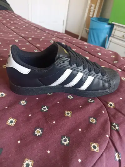 Adidas Superstar talla 39.5 - miniatura 3