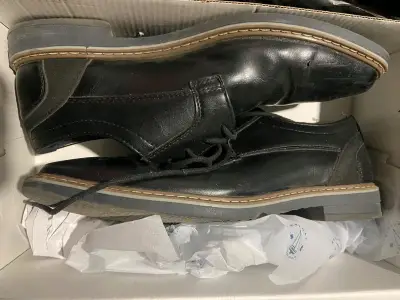 Zapatos de vestir para hombre en negro y marr - miniatura 1