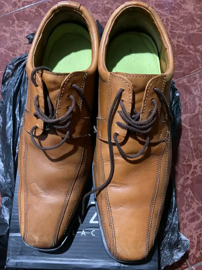 Zapatos de vestir para hombre en negro y marr - 5