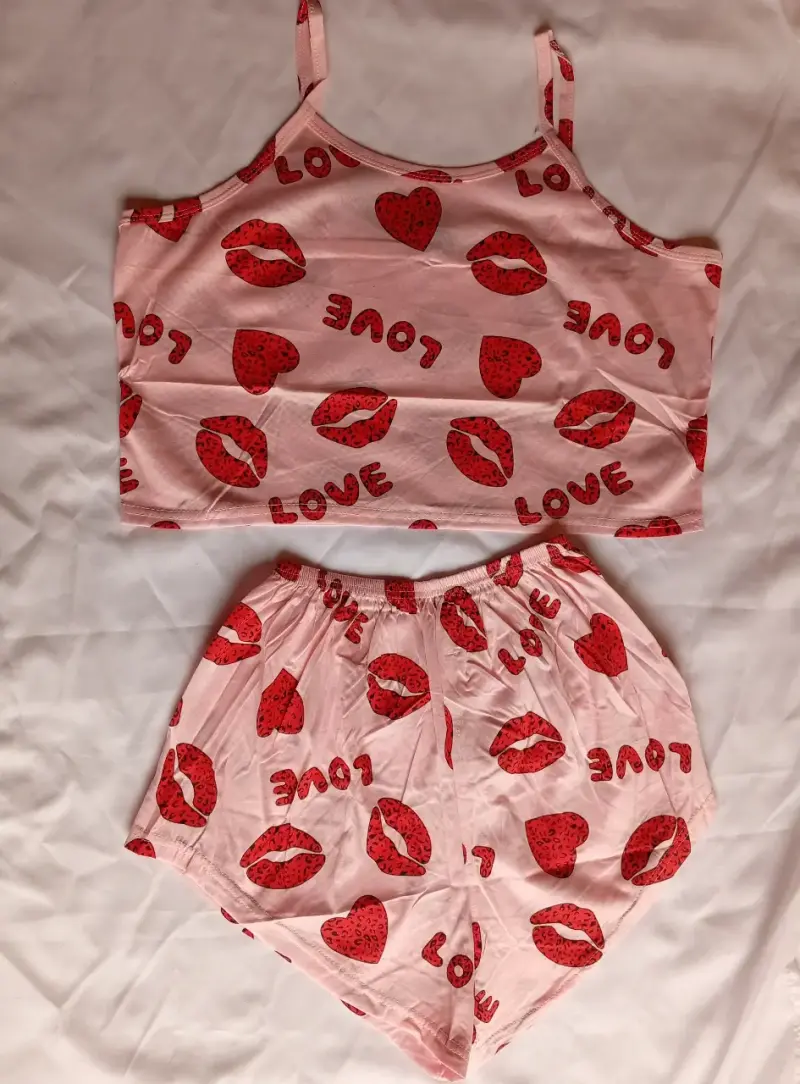 Conjunto de pijama estampado de gatos y corazones - 5