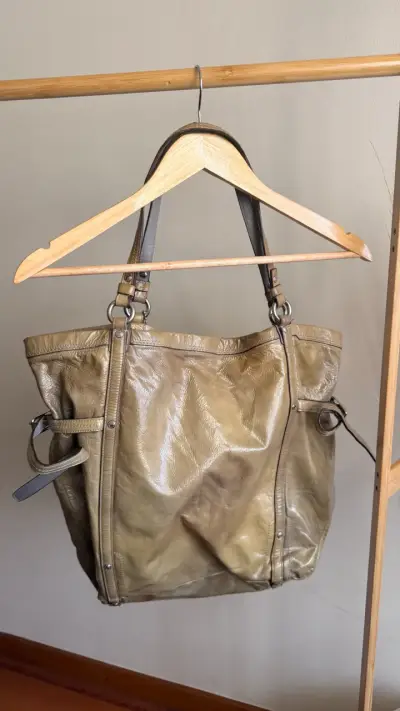 Bolso de cuero beige coach - miniatura 2