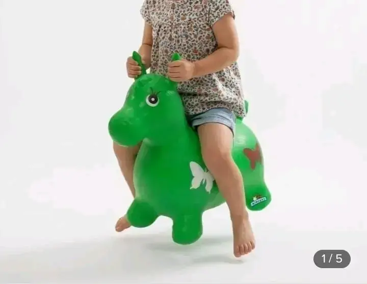 4 Caballo inflable saltarín para niños verde