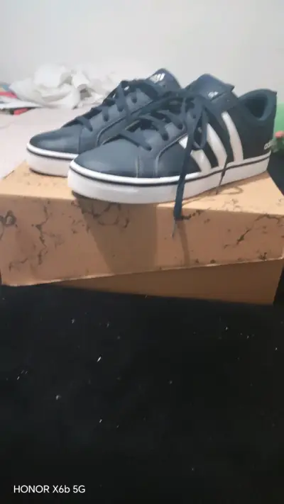 Zapatillas deportivas Adidas azul marino - miniatura 2