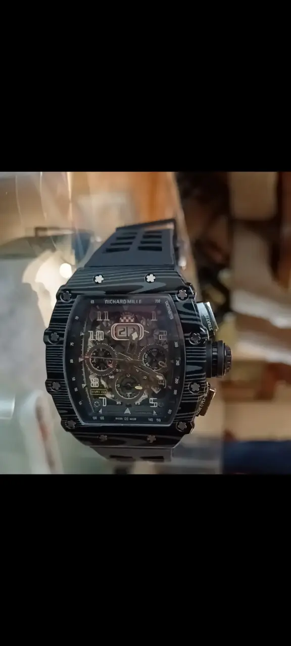 Reloj deportivo Richard Mille negro de lujo - 1